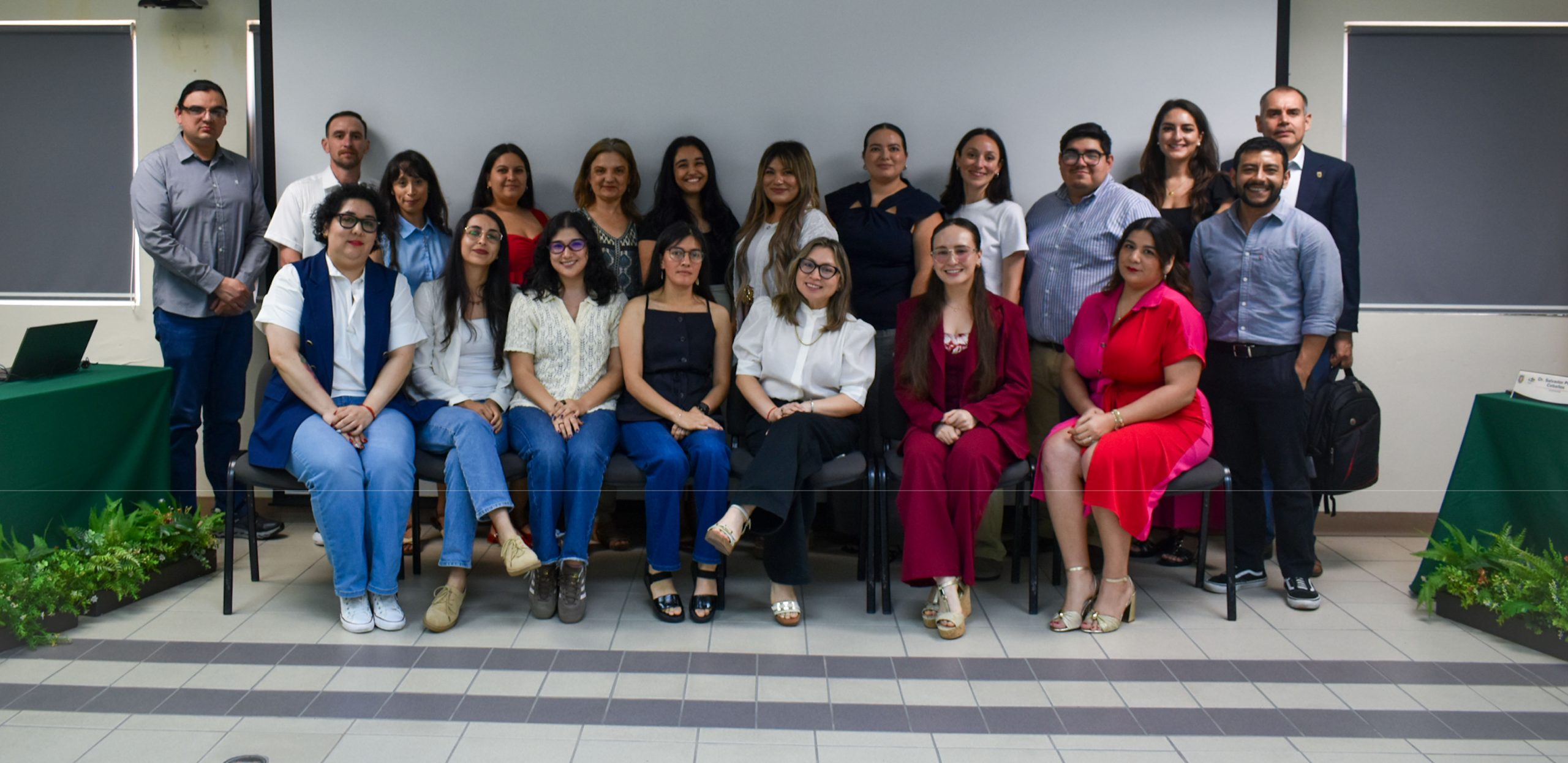 Presentan avances de investigación en Coloquio del Doctorado en Ciencias Educativas