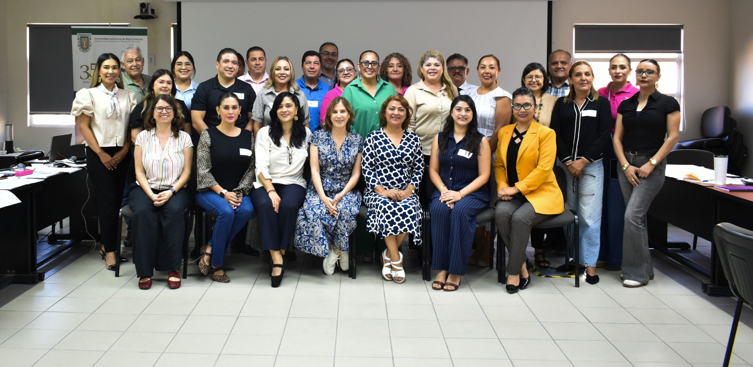 La UDIE del IIDE y la SE inician formación de directivos de secundaria para la construcción de paz duradera